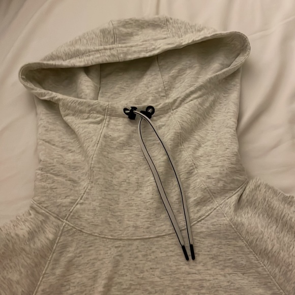 Athleta Sentry cowl-neck hoodie, size extra small - Picture 13 of 16